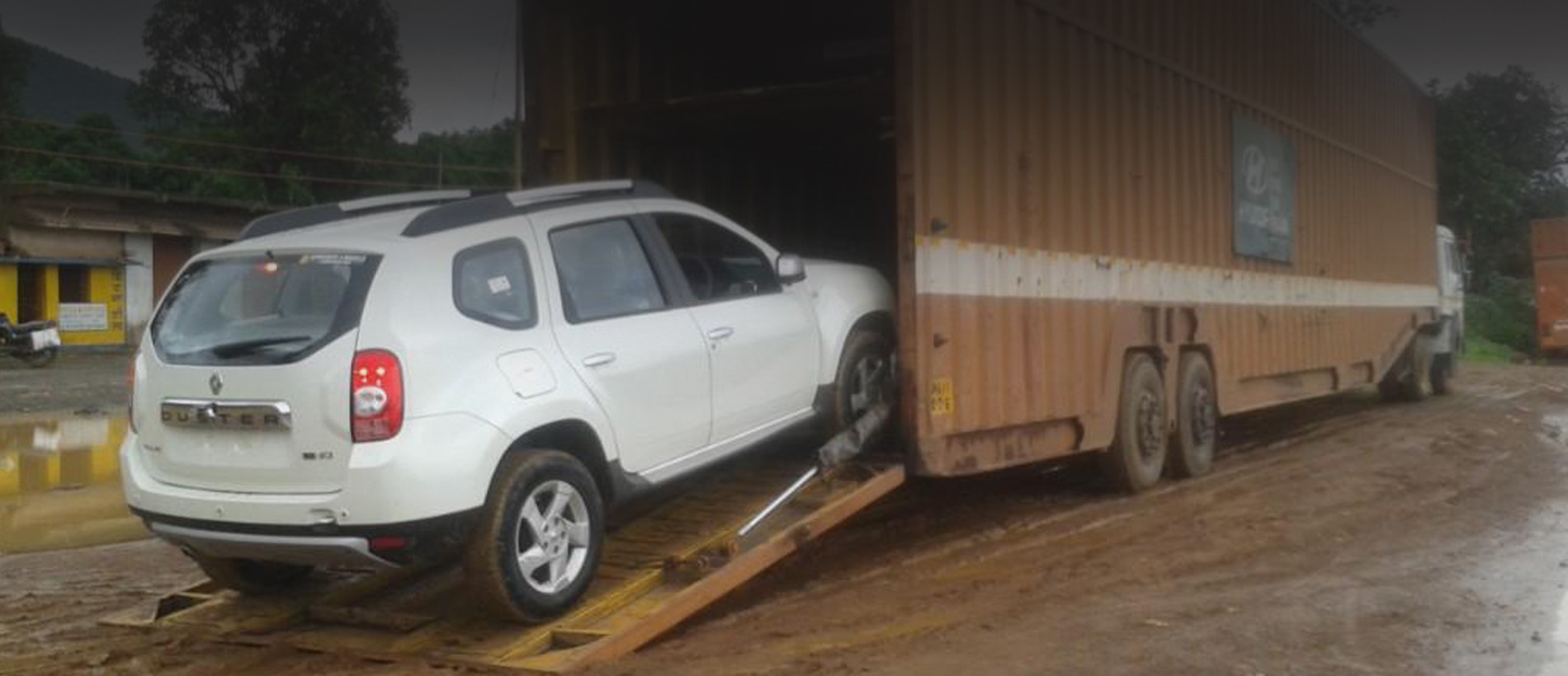 Car Transportation Service Mumbai